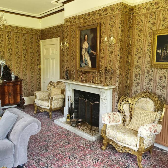 Country Manor House With Indoor Pool And Hot Tub Villa Rochester  Exterior photo